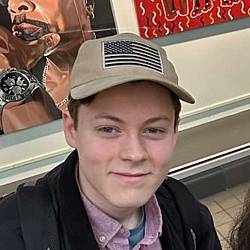 Junior Front End Next JS Full-Stack Web Developer